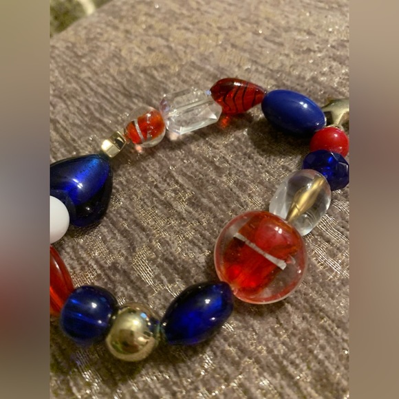 Gold Star Beaded Stretch Bracelet, Red, White Blue, Americana, Like New - Picture 3 of 6